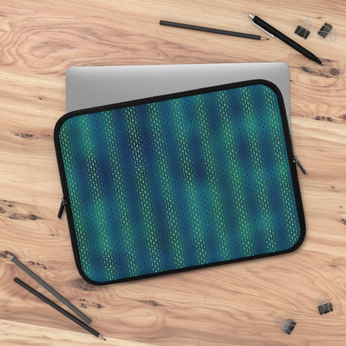 Laptop Sleeve :  (Sizes:  13", 15", 17") [Dot Stripes]