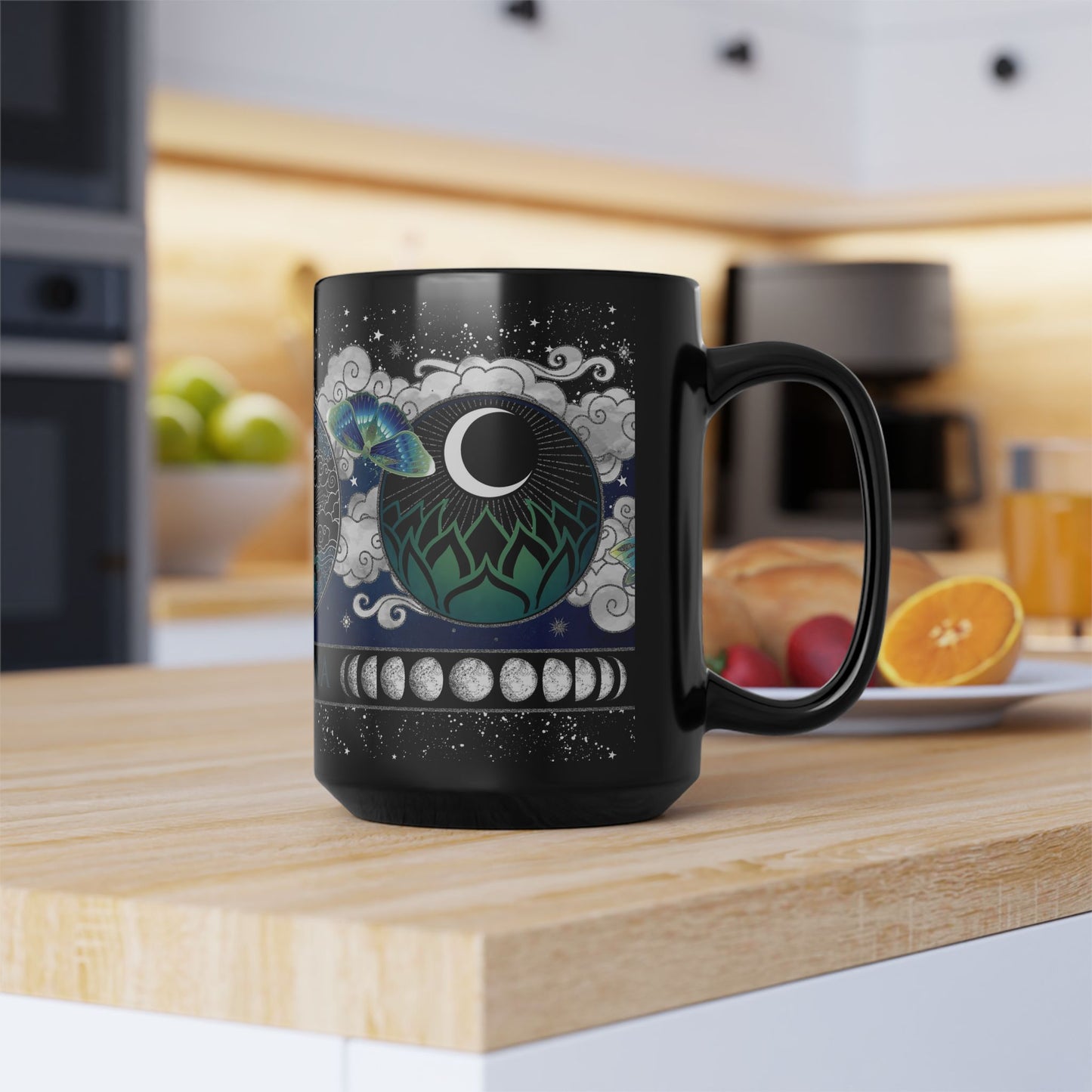 Black Mug-15oz:  "LA LUNA 2" Border