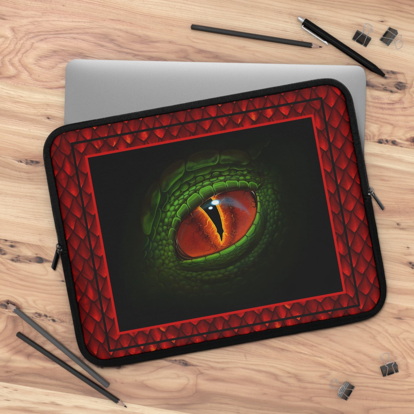 Laptop Sleeve  (Sizes:  13", 15", 17") [Dragons:  Red Scales-Gree Eye-Orange]