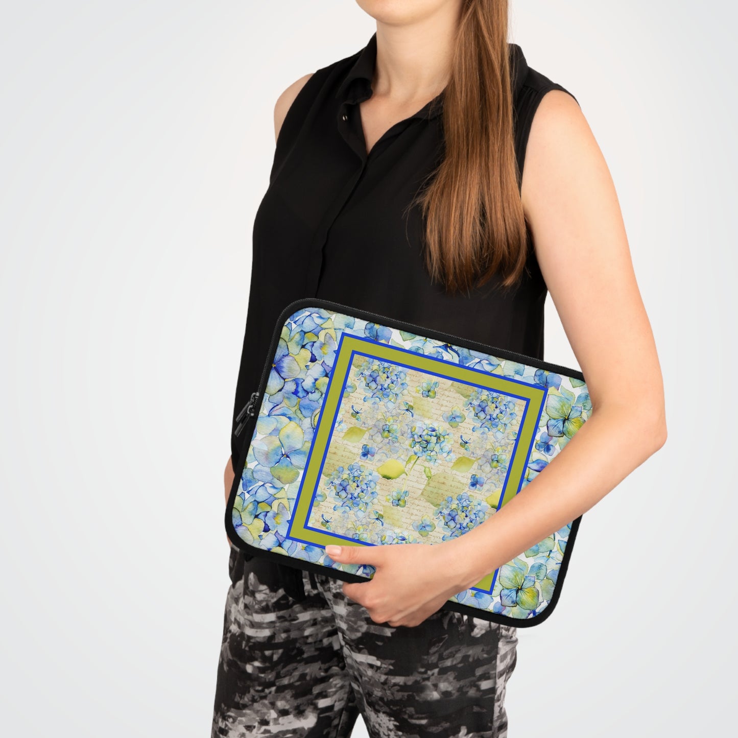 Laptop Sleeve  (Sizes:  13", 15", 17") - "Leah"- From In the Beginning Fabrics