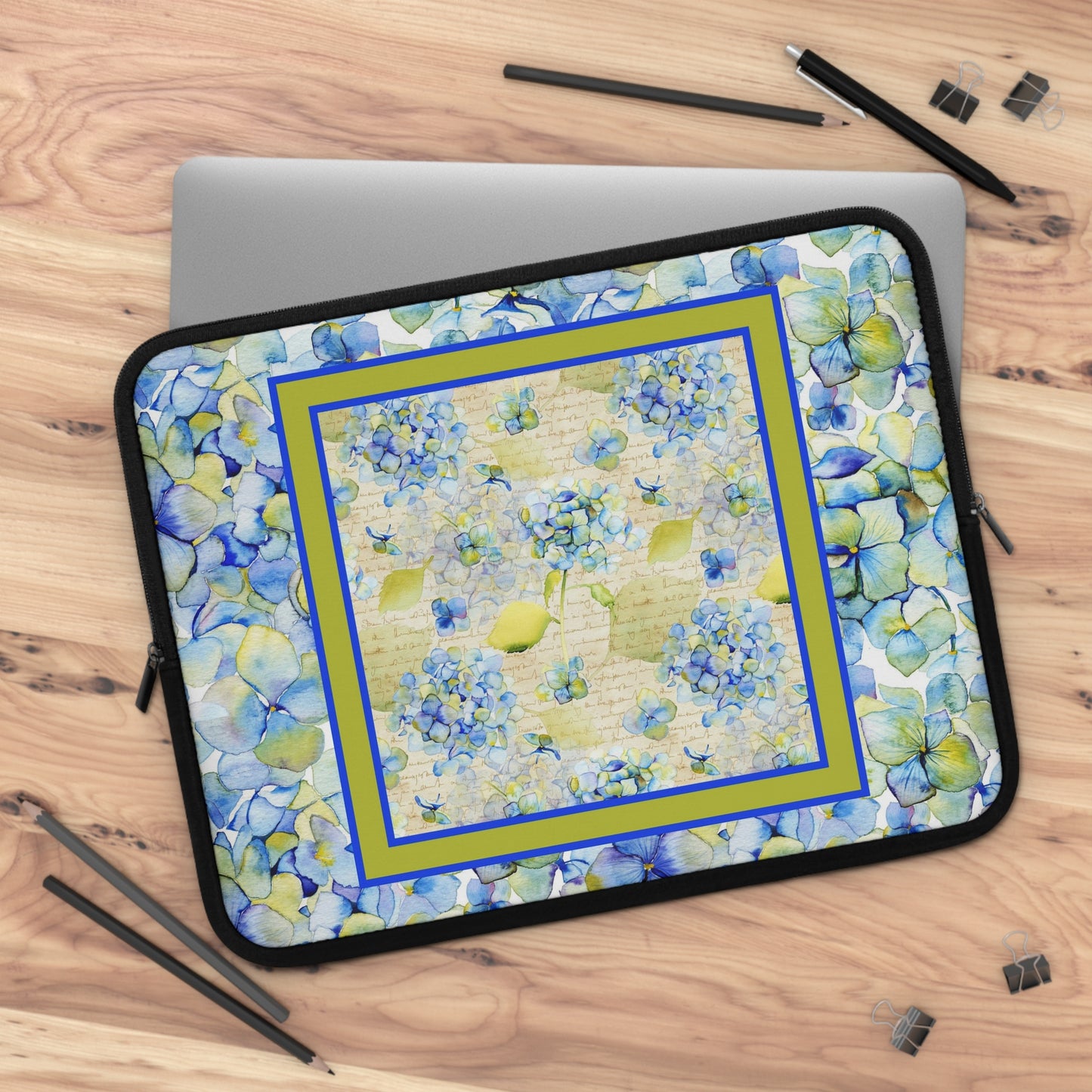 Laptop Sleeve  (Sizes:  13", 15", 17") - "Leah"- From In the Beginning Fabrics