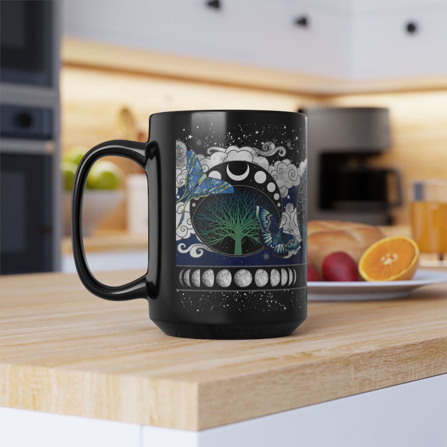 Black Mug-15oz:  "LA LUNA 2" Border