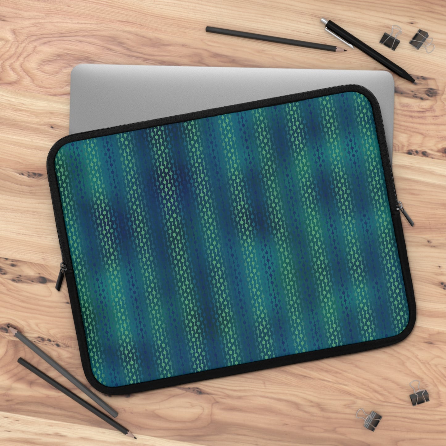 Laptop Sleeve :  (Sizes:  13", 15", 17") [Dot Stripes]